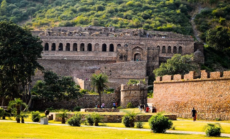 Bhangarh Fort Ghost Story