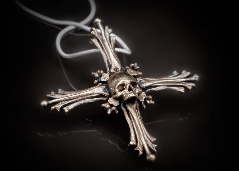 goth necklace for men