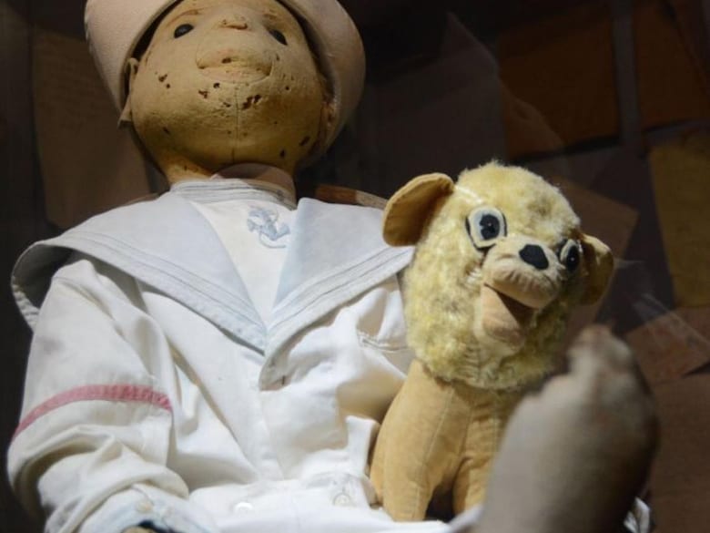 Robert the haunted doll